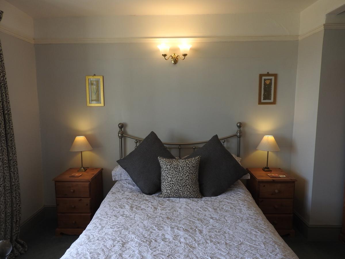 Riverside Cottage B&B Линмут Экстерьер фото